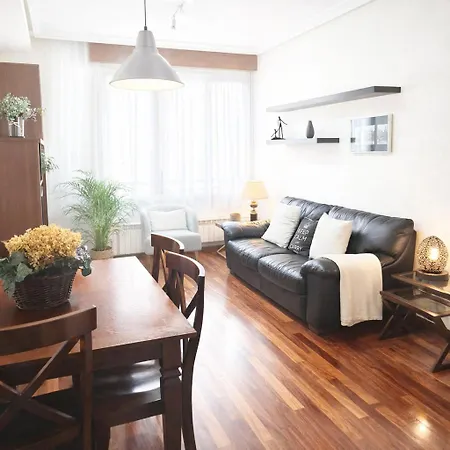 דירה Centrico Apartamento , 2 Habit ,2 Banos, 4 Pax Vut3313As *